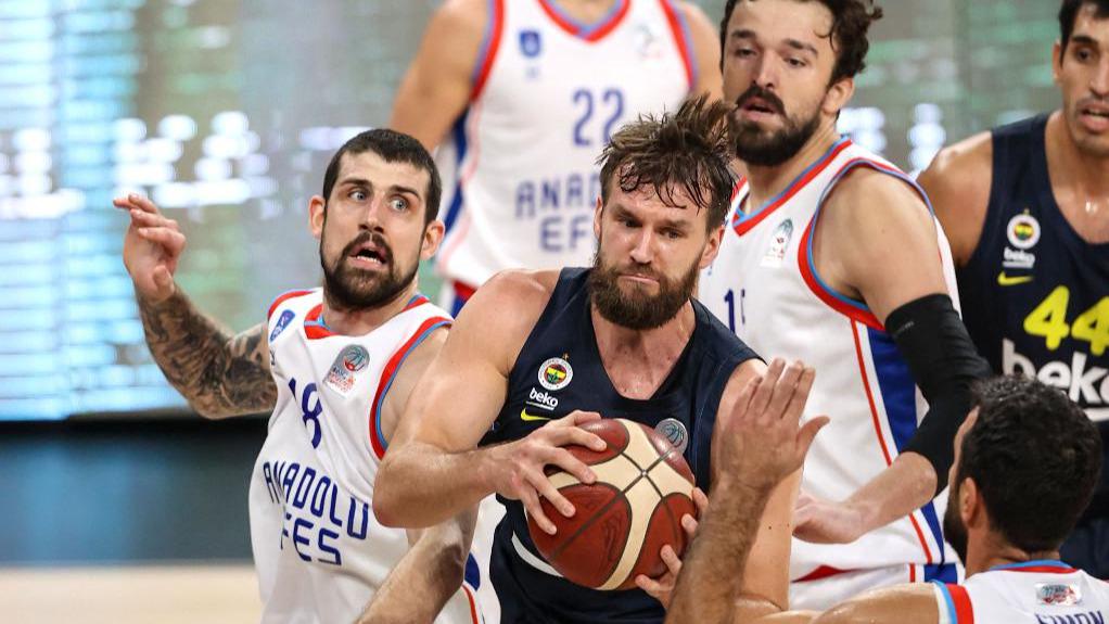 Anadolu Efes 85-72 Fenerbahçe Beko Maç Özeti
