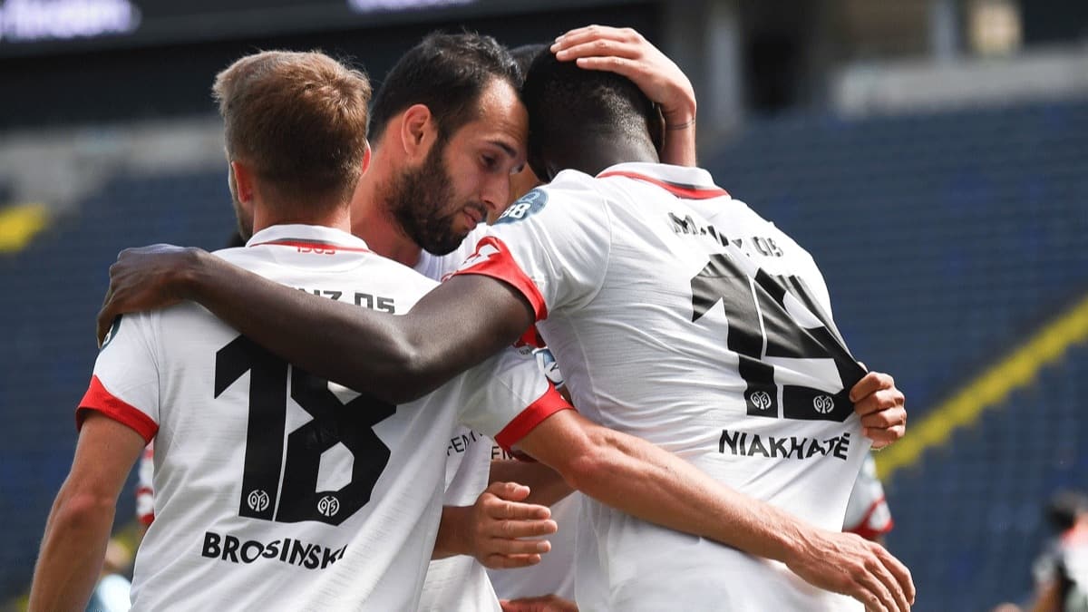 Mainz 0-2 E. Frankfurt Maç Özeti
